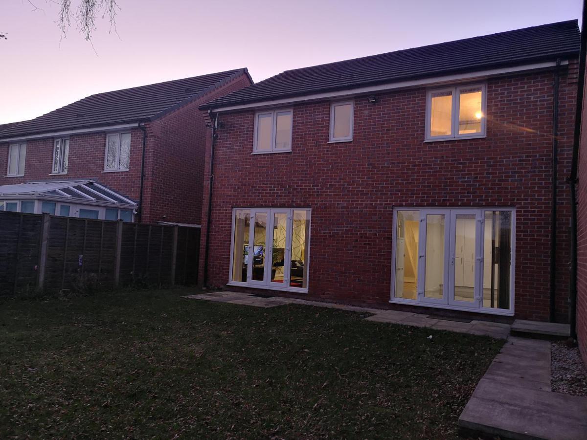 Nightingale Gardens - 4 Bed Detached House - Manchester Lejlighed Eksteriør billede